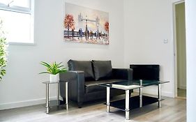 Stunning Modern 1 Bed Flat In Southsea